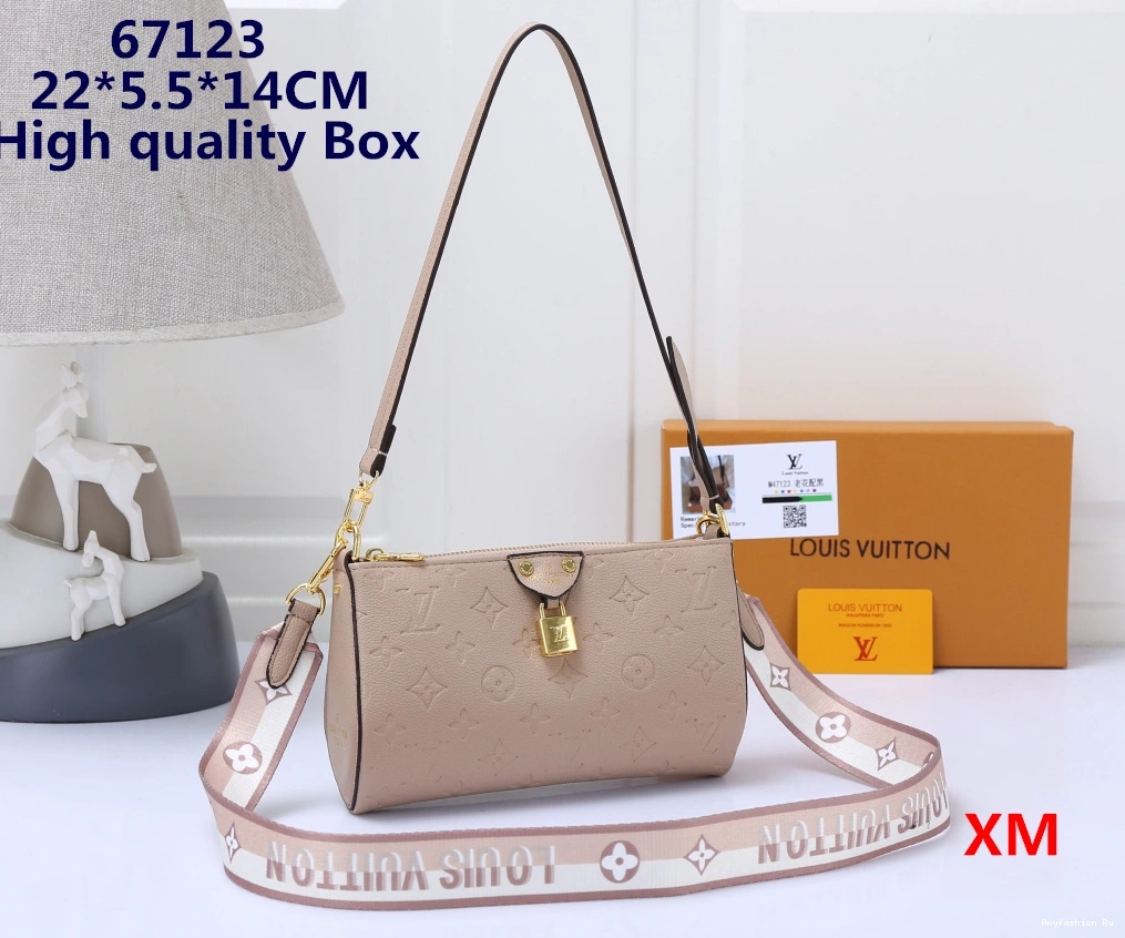 Resilient Louis Vuitton Bags 6104 Women For Messenger 0212